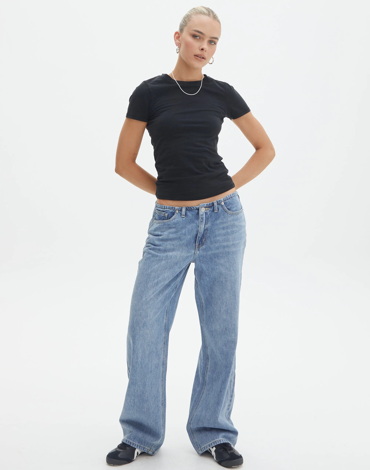 Cargo Low Rise Wide Leg Jean 12 Cargo Low Rise Wide Leg Jean - Image 10