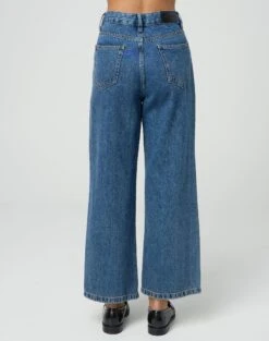 Wide Leg Cropped Jean -Style Fashion Fit beadie wide leg crop jean suzy mid wash back jd41279fau