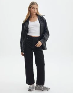 Wide Leg Cropped Jean