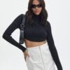 Cropped High Neck Backless Long Sleeve Knit Top 2 Cropped High Neck Backless Long Sleeve Knit Top -Style Fashion Fit bearman backless funnel top black front kl111146knt