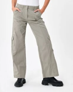 Cargo Parachute Pant -Style Fashion Fit calvin cargo pant its a lil dill front pw53226cot 2