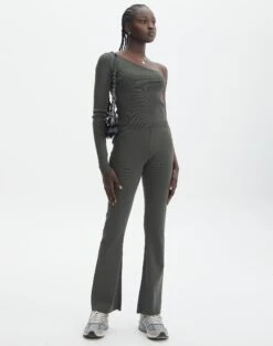 Mid Rise Straight Leg Cotton Cargo Pant -Style Fashion Fit co odus pant thyme out front pw98766knt 1