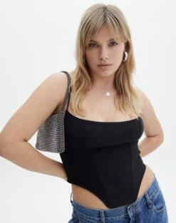 Mid Rise Mini Skirt -Style Fashion Fit gemma corset top black front bv72984pln 1