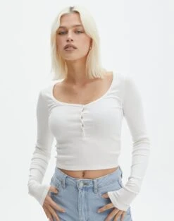 Long Sleeve Button Scoop Neck Top -Style Fashion Fit harrison henley longsleeve milk front tl114637ocot