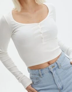 Long Sleeve Button Scoop Neck Top -Style Fashion Fit harrison henley longsleeve milk imageback tl114637ocot