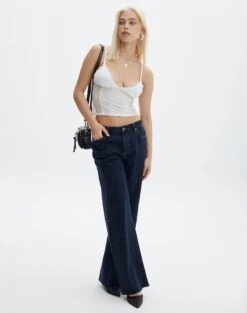 Lace Detail Cropped Cami -Style Fashion Fit jeronimo lace tank whitewhite full tv111894lac