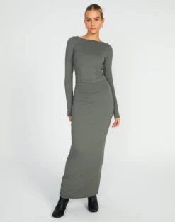 Supersoft Backless Long Sleeve Top -Style Fashion Fit layley longsleeve cypress full tl102955pch