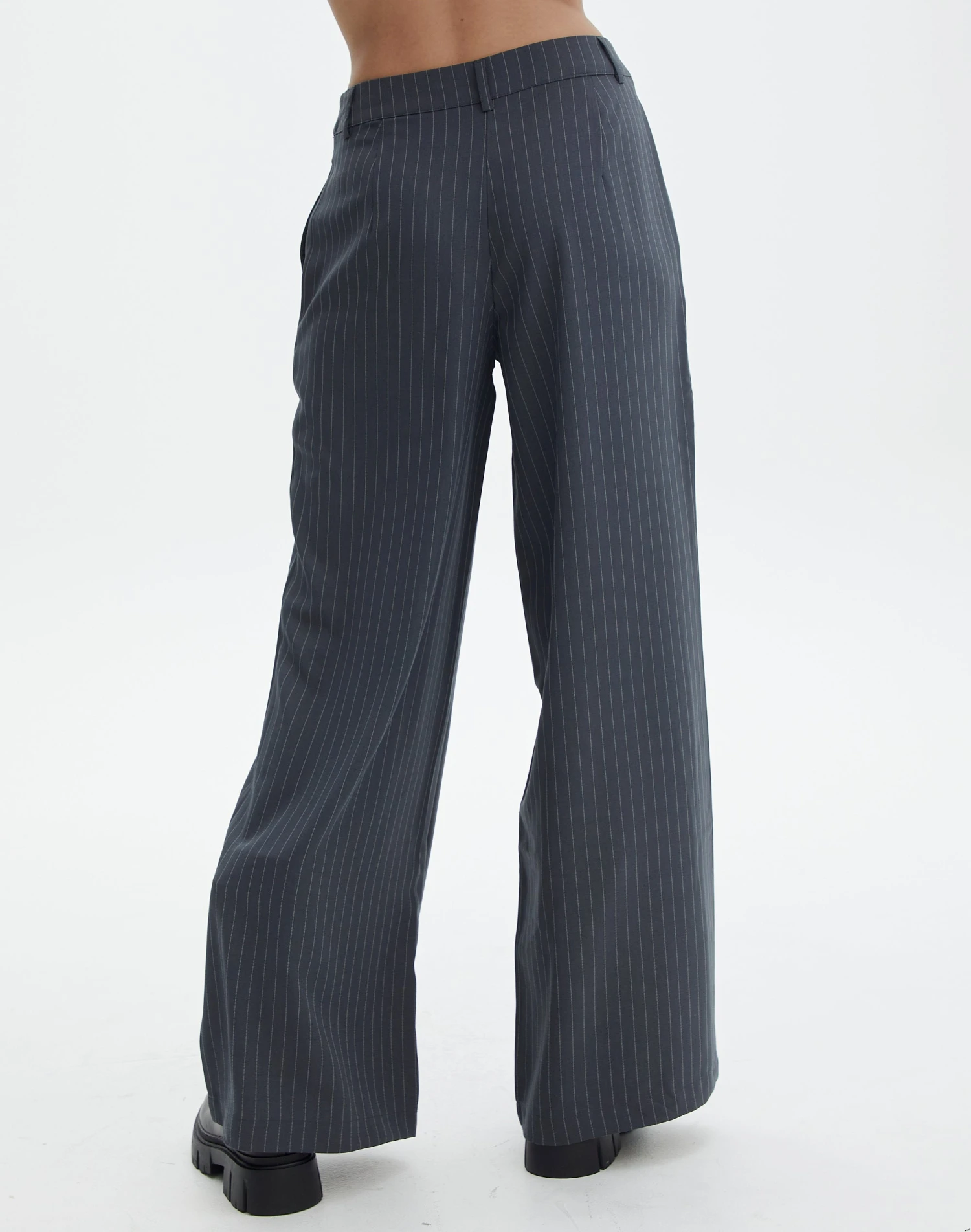 Mid Rise Striped Relaxed Leg Pant 5 Mid Rise Striped Relaxed Leg Pant - Image 3