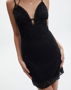 Lace Mini Dress -Style Fashion Fit luna lace black imageback ds119885lac