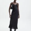 Maxi Lace Dress -Style Fashion Fit r levi lace dress black front dl118358rsat 2