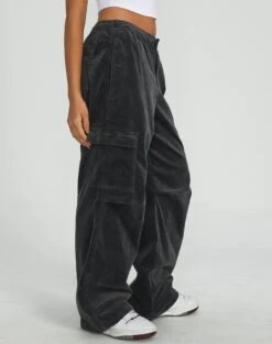 Mid Rise Cord Cargo Pant -Style Fashion Fit r saffie mid rise cargo pant shadow dancer detail pw78180rcor