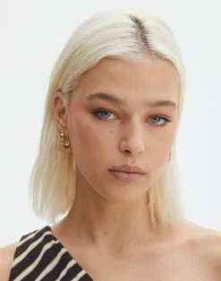 Printed Short Sleeve Top 34 Printed Short Sleeve Top -Style Fashion Fit roxy rectangle hoops goldclear front je144647ear