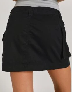 Zip Cargo Mini Skirt -Style Fashion Fit stella cargo skirt black back ss86240pln