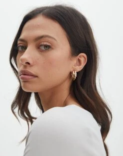 Oversized Cord Long Sleeve Shirt -Style Fashion Fit taurus triple hoop earrings gold front je109042ear