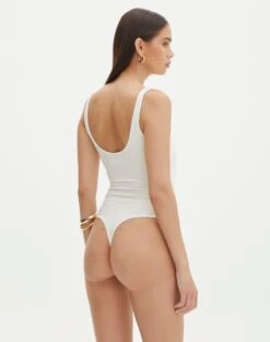 Supersoft Square Neck Bodysuit 31 Supersoft Square Neck Bodysuit -Style Fashion Fit veronika square neck bodysuit milk back tb54146pln